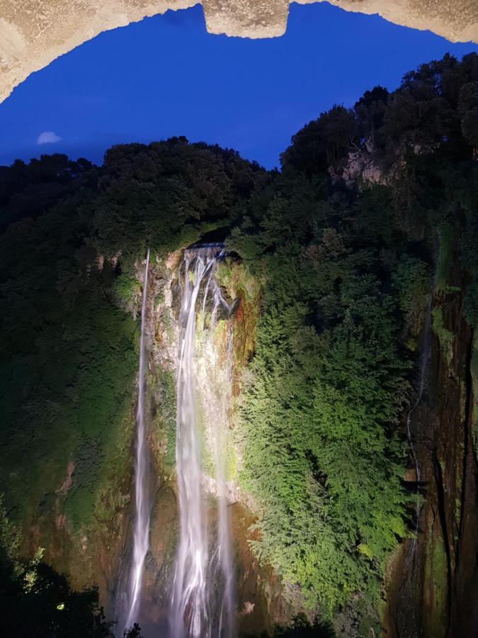 Appartamento Cascate Delle Marmore Exteriör bild