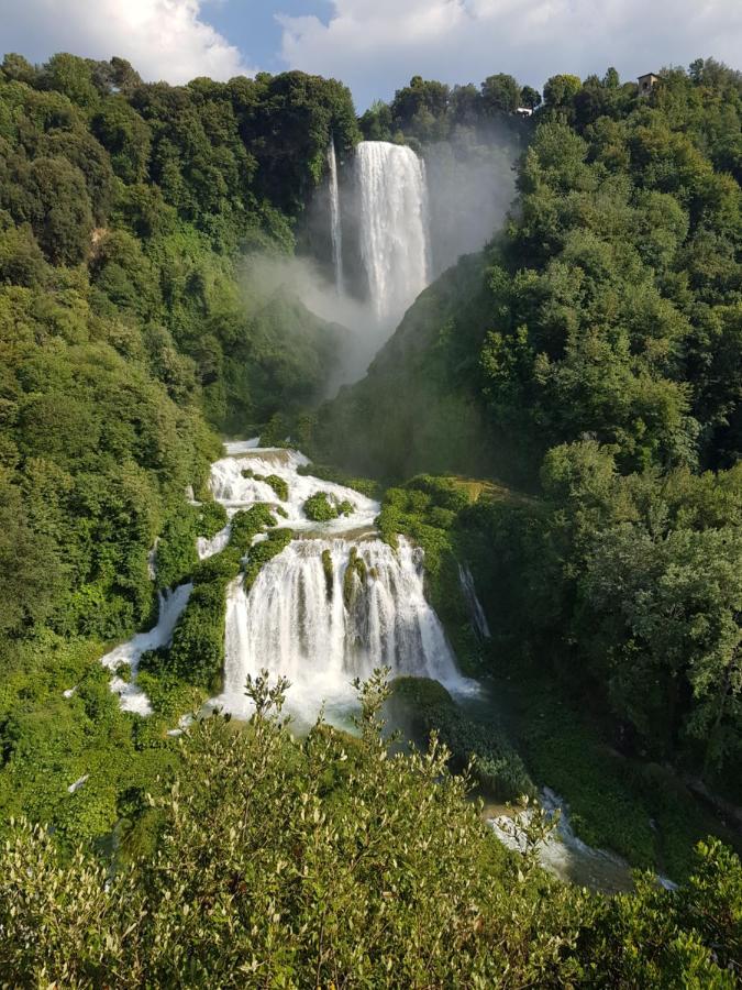 Appartamento Cascate Delle Marmore Exteriör bild